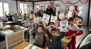 Nemrut Rotary’den kitap desteği