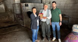 Nemrut Rotary Kulübü meslek hizmet ödülünü nalbant Osman Bakır’a verdi