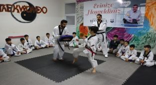 Öğrenciler, ara tatili spor yaparak değerlendirdi - Videolu Haber