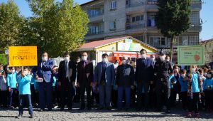 Öğrenciler Lösemiye Dikkat Çekmek Maskeli Yürüdü
