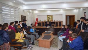 Öğrencilerden Kaymakam İmamoğlu’na Teşekkür Ziyareti