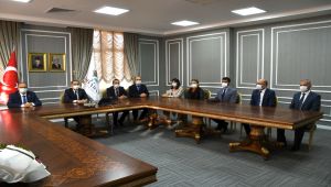 Öğretmenler'den Vali Çuhadar'a Öğretmenler Günü ziyareti