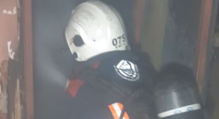 Orta hasarlı binada yangın çıktı