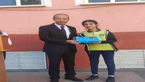 Ortaokulu’nda Mevlidi Nebevi Programı Ve Ödül Töreni