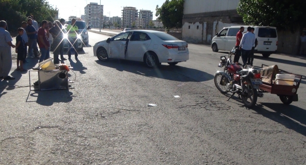 Otomobil ile Motosiklet Çarpıştı: 1’i Ağır 3 Yaralı - Videolu Haber