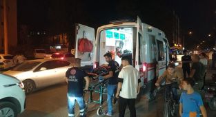 Otomobil motosiklet ile çarpıştı: 1 yaralı - Videolu Haber
