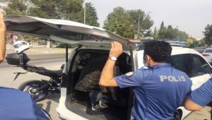 Otomobildeki ses sistemini çalan şüpheli yakalandı - Videolu Haber