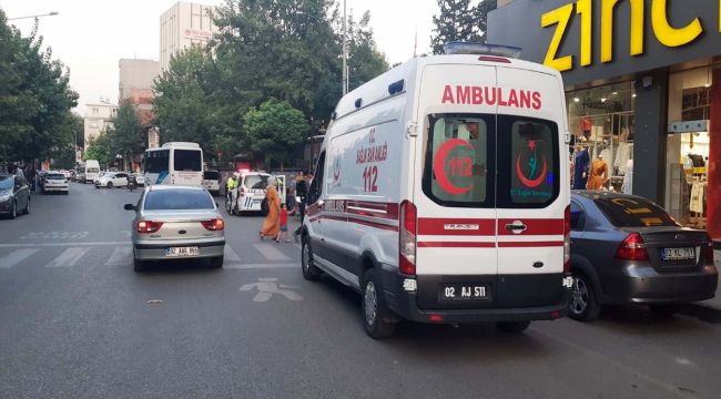 Otomobilin Çarptığı Betül, Yaralandı