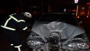 Otomobilin çarptığı motosikletteki 1 kişi öldü, 1 kişi yaralandı - Videolu Haber