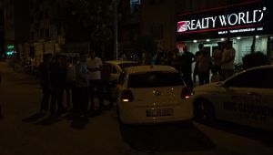 Otomobiliyle önce ağaca sonra park halindeki araca çarptı - Videolu Haber