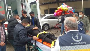 Otomobille çarpışan motosikletin sürücüsü yaralandı