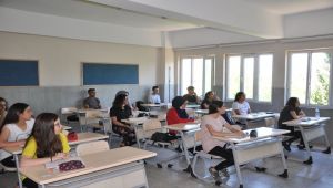Özdemir, yetiştirme kursunda incelemelerde bulundu