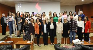 Pasinlioğlu: Hemşirelik, her ülkede önemli bir yere sahip meslek grubudur