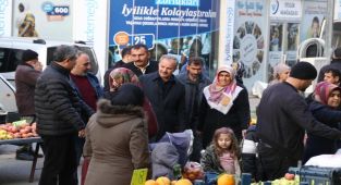 Pazar esnafının misafiri Başkan Kılınç’tı