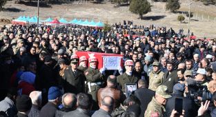 Piyade Sözleşmeli Er Emrullah Gülmez, toprağa verildi