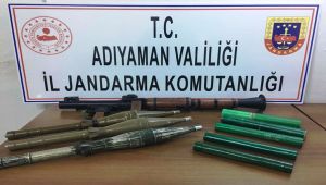 PKK’ya ait 3 odalı mağarada çok sayıda mühimmat ele geçirildi - Videolu Haber