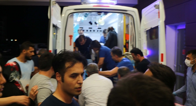 Polis Aracına Silahlı Saldırı: 1 Polis Yaralı - Videolu Haber