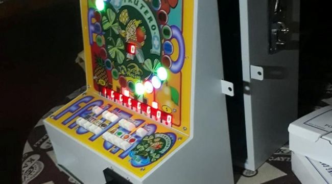 Polis Ekiplerinden Kafe Ve Kıraathaneler Oyun Makinesi Operasyonu