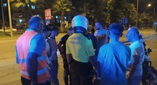 Polisten kaçtı, apartman sakinlerine yakalandı - Videolu Haber