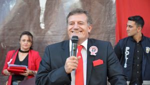 Prof. Dr. Arıklı: Türkiye Kıbrıs’a Deniz ve Hava Üssü Kurmalıdır