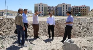 Prof. Dr. Mehmet Şirik, Kahta’da Aile Sağlığı Merkezi Projesini yerinde inceledi