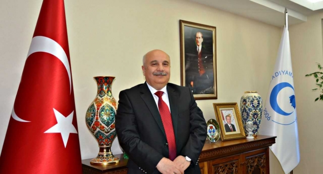 Rektör Gönüllüden, 19 Mayıs Atatürk’ü Anma Gençlik ve Spor Bayramı Kutlama Mesajı