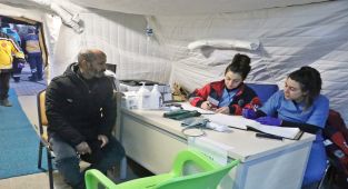 Sağlık Bakanlığı'ndan Adıyaman'a tam teşekküllü sahra hastanesi