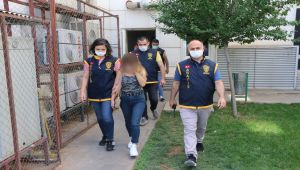 Sahte altınla kuyumcuları dolandıran sevgililer yakalandı - Videolu Haber