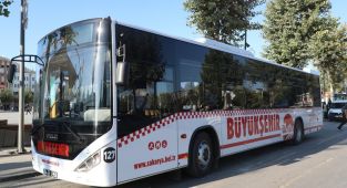 Sakarya'da toplu taşıma güçleniyor: 23 yeni nesil otobüs yollarda