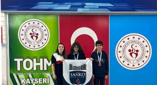 SANKO okulları öğrencileri türkiye yüzme şampiyonasına gidiyor