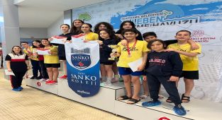 SANKO okulları yüzmede beş altın madalya kazandı