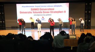 SANKO Üniversitesi Akademisyenleri, geleceğin üniversitelileri ile bir araya geldi