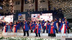 SANKO Üniversitesi mezun doktorları kep attı