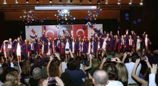 SANKO Üniversitesi Tıp Fakültesinde mezuniyet coşkusu
