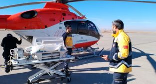 Şanlıurfa’da ambulans helikopter 25 günlük Berat bebek için havalandı