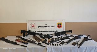 Şanlıurfa’da operasyonda çok sayıda silah ele geçirildi: 4 gözaltı - Videolu Haber