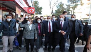 Şanlıurfa esnafı, sorunlarını Bakan Pekcan’a anlattı - Videolu Haber