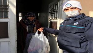 Şehir dışındaki oğlunun çağrısına zabıta ekibi koştu