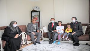 Şehit ailelerine ziyaret
