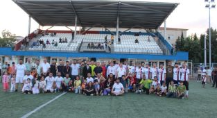 Şehit Musa Özalkan Ortaokulu futbol turnuvasında şampiyon