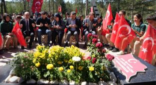 Şehit Öğretmen Şenay Aybüke Yalçın, vefatının 7. yılında anılıyor