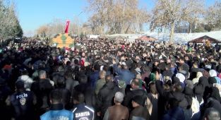 Şehit Taşkın, tekbirler eşliğinde son yolculuğuna uğurladı - Videolu Haber