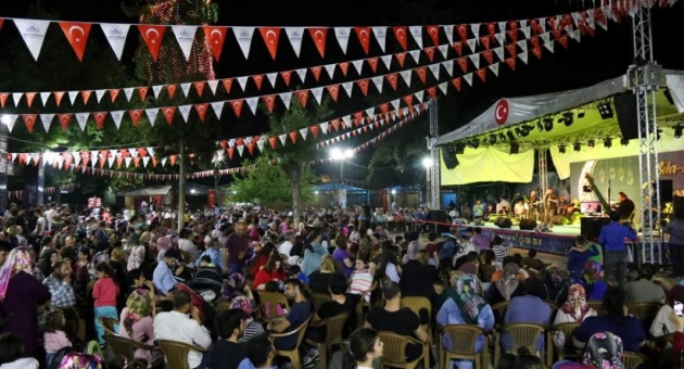 Şehr-i Yaman’da Ramazan Etkinliklerinde Erkan Serttaş, Konseri