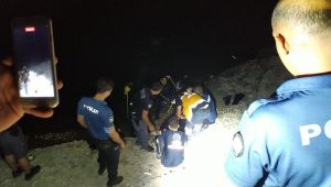 Serinlemek için girdiği gölette boğuldu - Videolu Haber