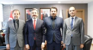 Sürücü kursu temsilcileri Bakan Yardımcısı Aydın'ı ziyaret etti