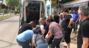 Sürücünün çarptığı yaya ölümden döndü - Videolu Haber