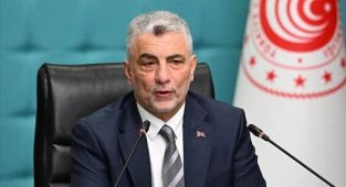 Ticaret Bakanı Ömer Bolat: 'Döviz biriktiriyoruz, açığı kapatıyoruz'