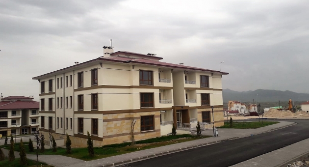 TOKİ, 240 İş Yeri İle 69 Konutu Satışa Çıkardı