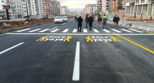 Trafikte Yaya Bilincinin Oluşturulması Amacıyla Zemin İşaretlemeleri Yapılıyor