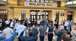 Turistik tren ikinci seferinin ilk durağı Malatya oldu